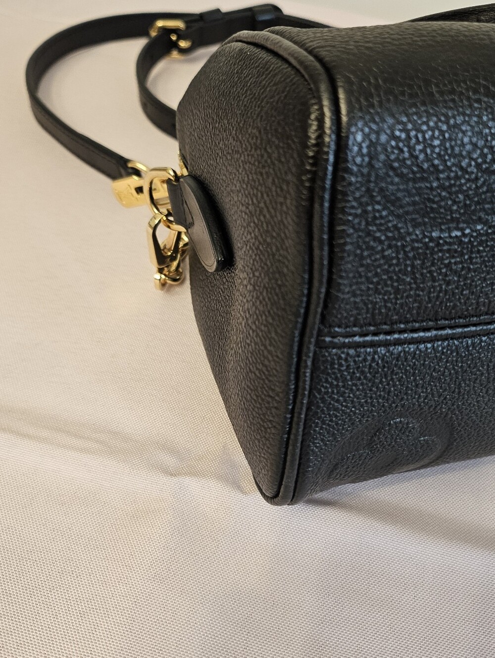 Louis Vuitton Speedy 20 Bandoulière Black Empreinte Microchipped - Picture 11 of 16